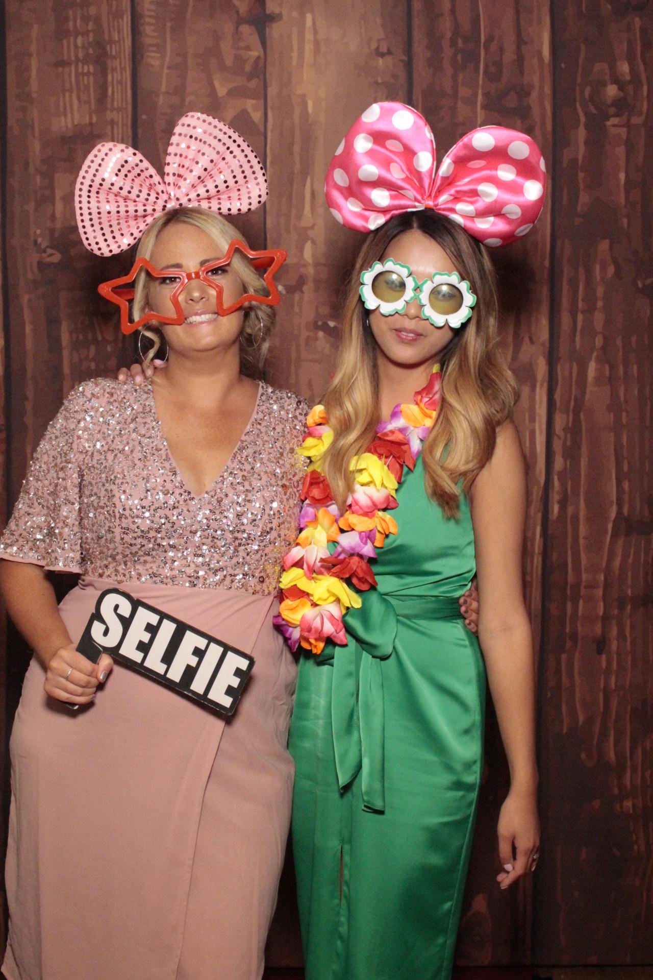 Samantha & Sean's Wedding | View more photos from the event at gallery.myphotoboothexperience.co.uk/u/MyPhotoBoothExperienceLtd/Samantha-Seans-Wedding